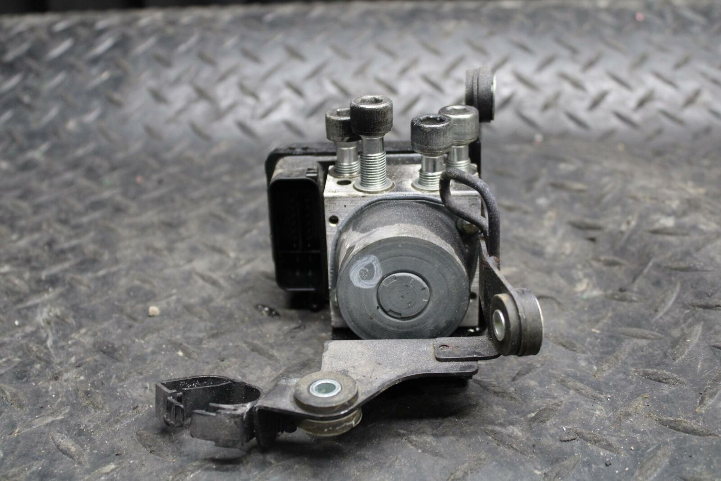 13-18 KAWASAKI NINJA ZX6R ABS PUMP UNIT MODULE BB203