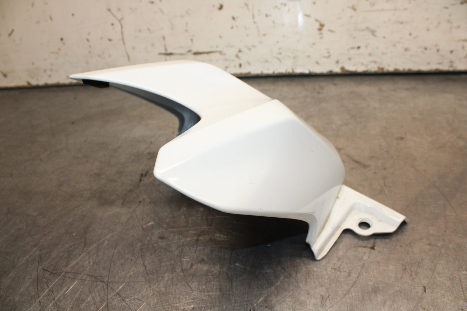 15-16 HONDA CB300F FRONT GAS TANK FUEL CELL FAIRING COWL COVER TRIM BB740