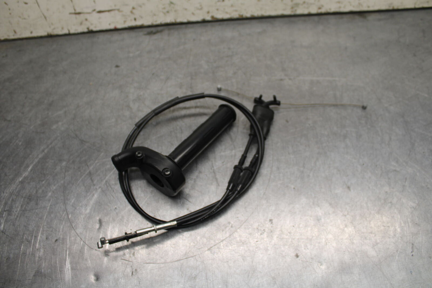 09-12 KAWASAKI NINJA ZX6R THROTTLE CABLE LINE HOUSING GUIDE BB110