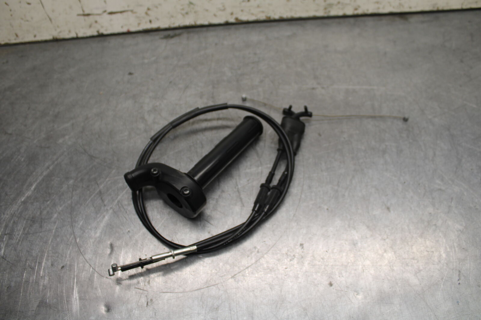 09-12 KAWASAKI NINJA ZX6R THROTTLE CABLE LINE HOUSING GUIDE BB110