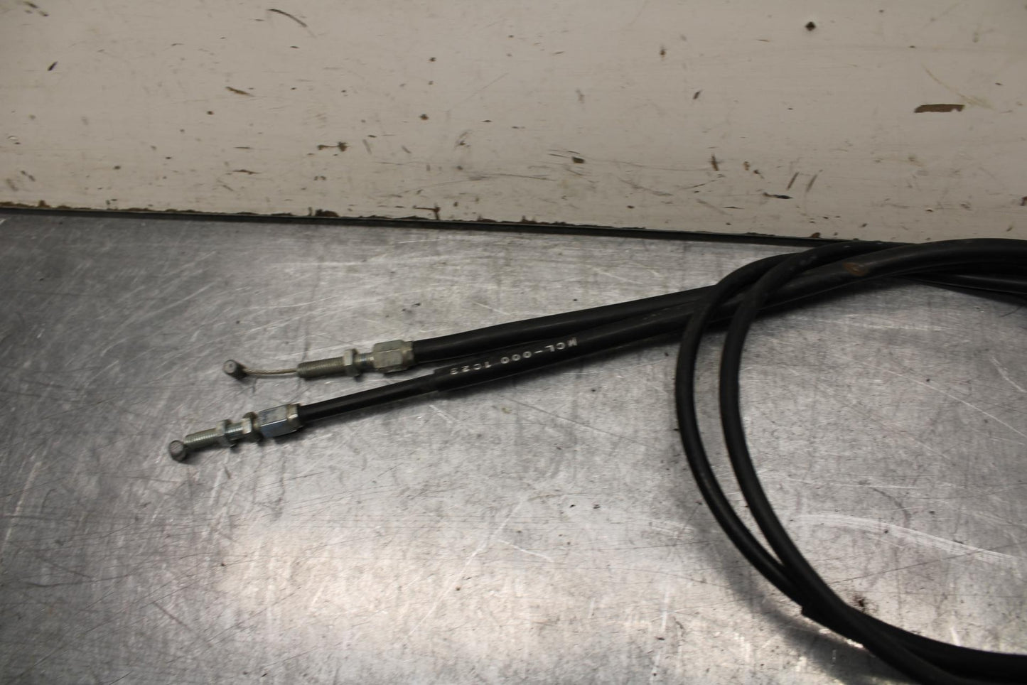 01-02 HONDA SHADOW SPIRIT 750 THROTTLE CABLES LINES BB632