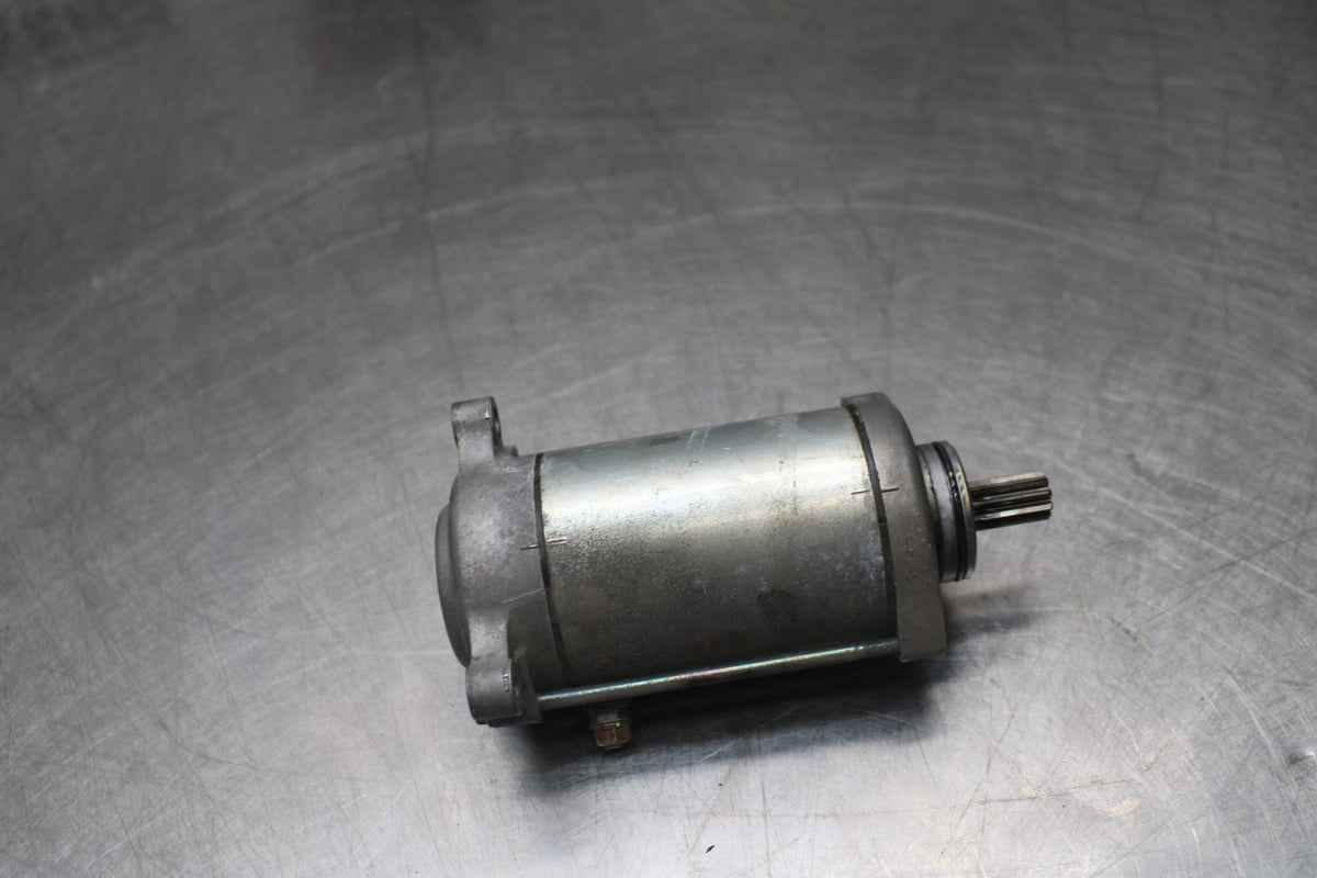 05-09 SUZUKI BOULEVARD C90 ENGINE STARTING STARTER MOTOR -DC 12V BB918