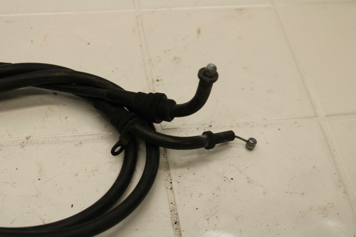 01-02 SUZUKI GSXR750 THROTTLE CABLES LINES BB402