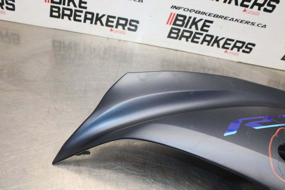 22-25 YAMAHA YZF R7 LEFT MID UPPER SIDE FAIRING COWL BB583