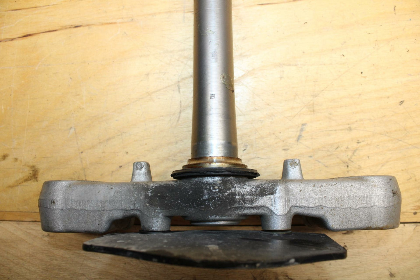 07-08 SUZUKI SV650 FRONT FORKS CLAMP LOWER TRIPLE TREE STEM BB316
