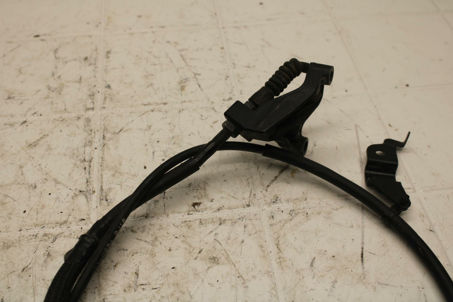 19-20 KAWASAKI NINJA ZX6R CLUTCH CABLE LINE BB407