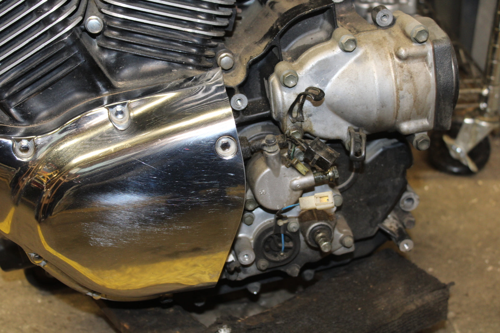 00 SUZUKI INTRUDER 1500 VL1500 ENGINE MOTOR BB761