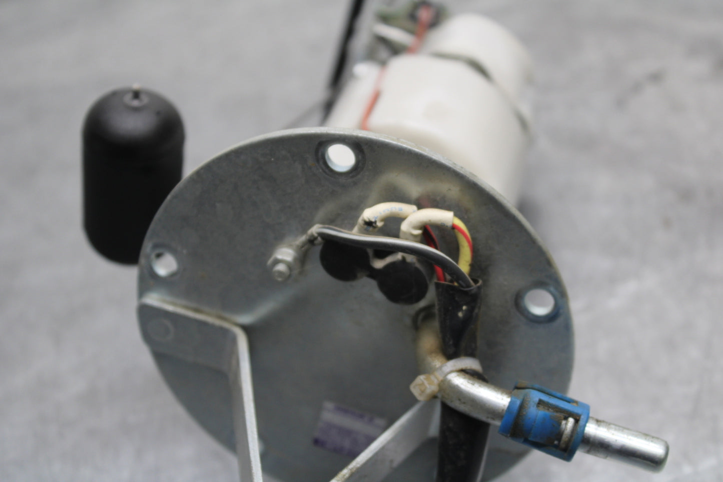 08-10 SUZUKI GSXR 600 FUEL PUMP GAS PETROL SENDER UNIT  BB721