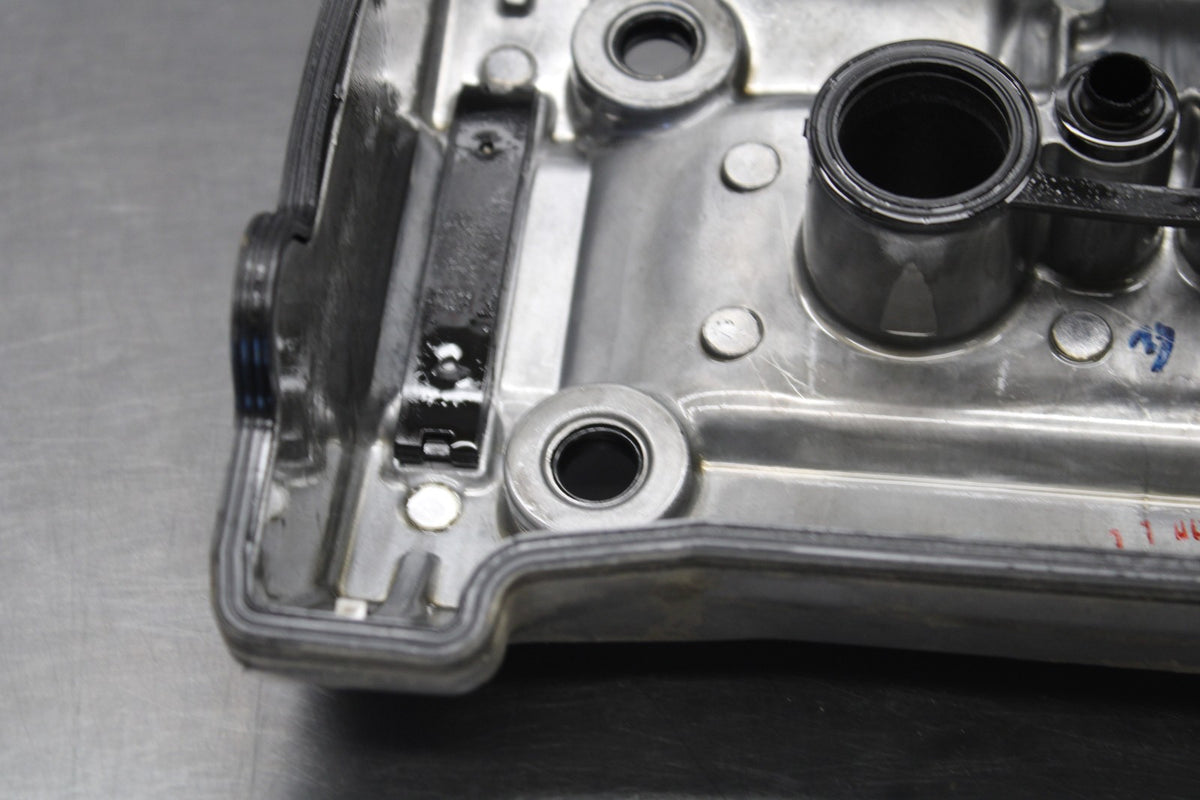 19-24 YAMAHA R3 ENGINE TOP END CYLINDER HEAD COVER