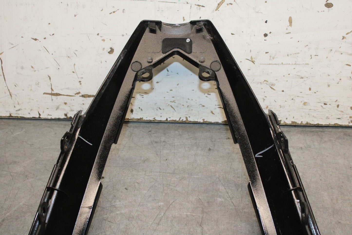 19-22 KAWASAKI Z400 CENTER REAR BACK TAIL FAIRING COWL BB738