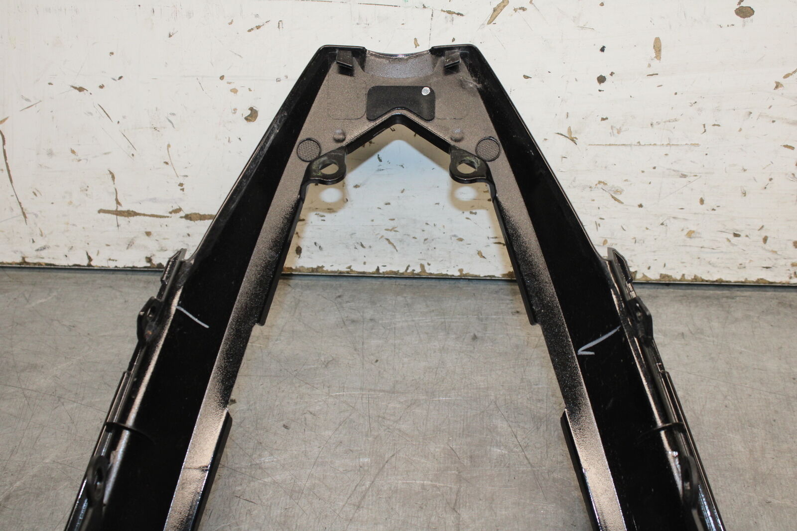 19-22 KAWASAKI Z400 CENTER REAR BACK TAIL FAIRING COWL BB738