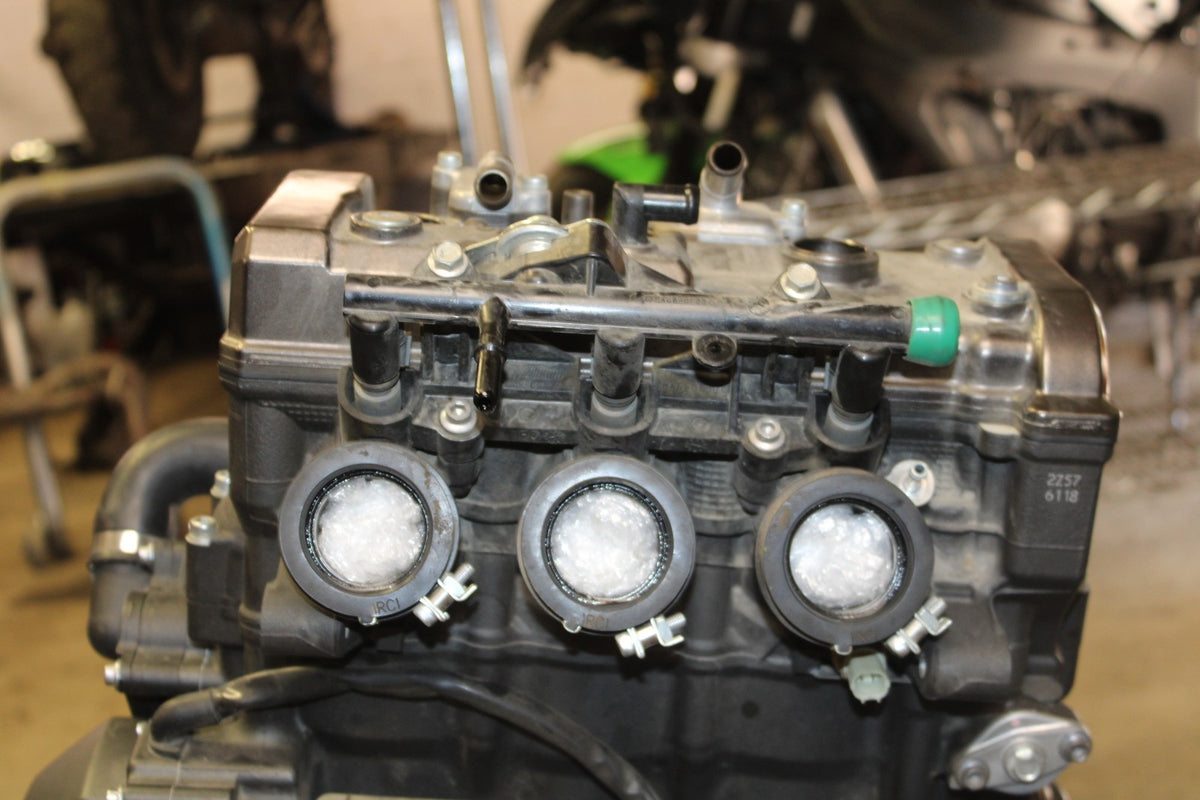 15-17 YAMAHA FJ09 ENGINE MOTOR BB906
