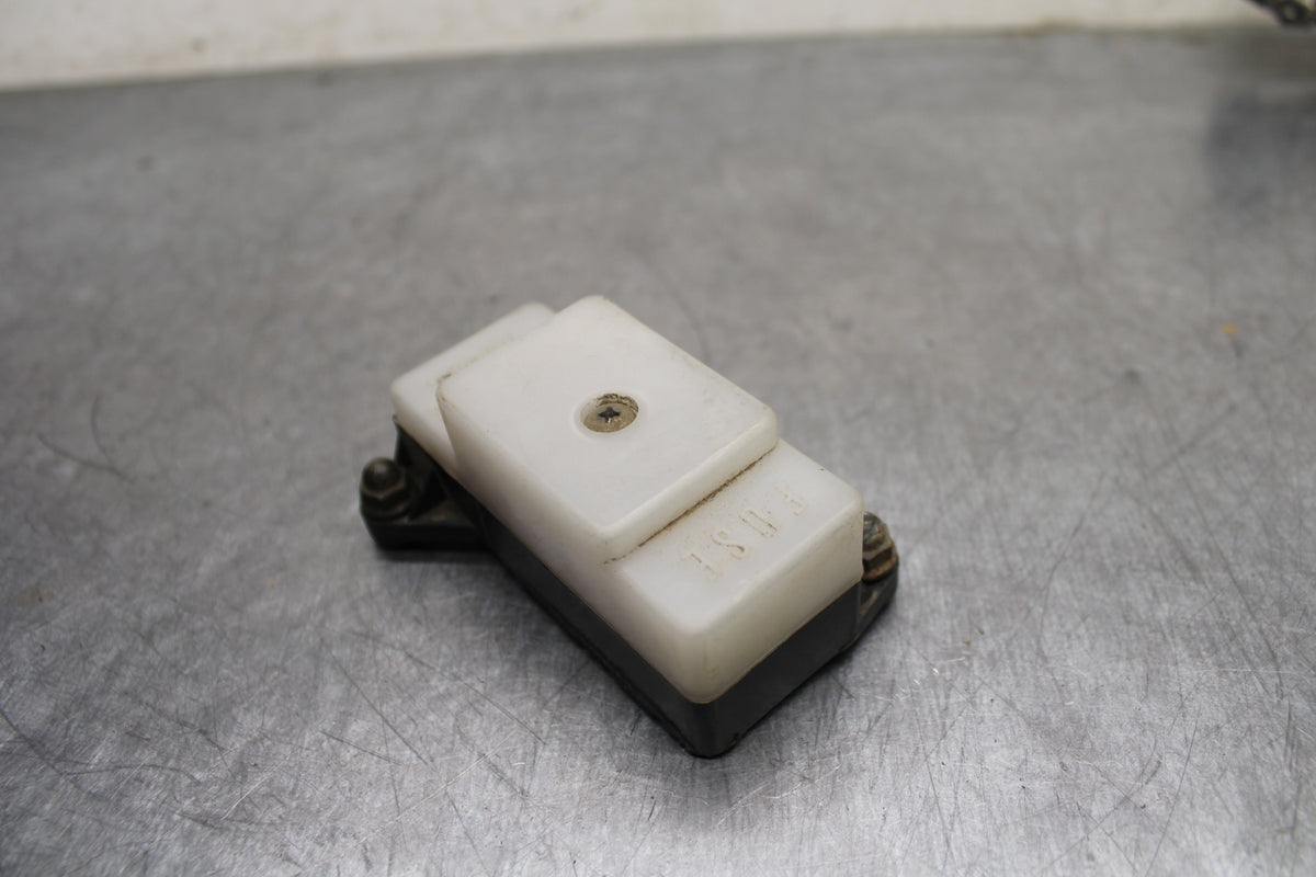 91-92 SUZUKI GSXR750 M  RELAY ASSEMBLY FUSE BOX BB125
