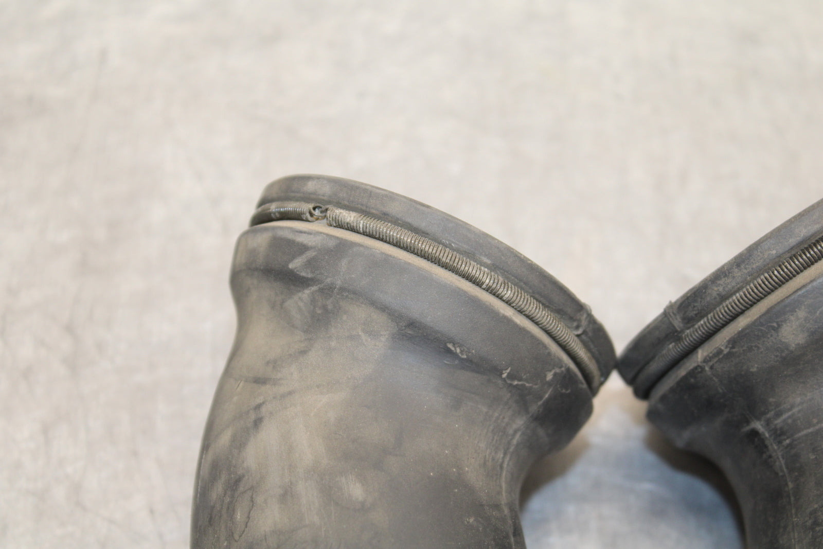 00-02 KAWASAKI NINJA ZX6R RIGHT LEFT AIR INTAKE DUCTS BB750