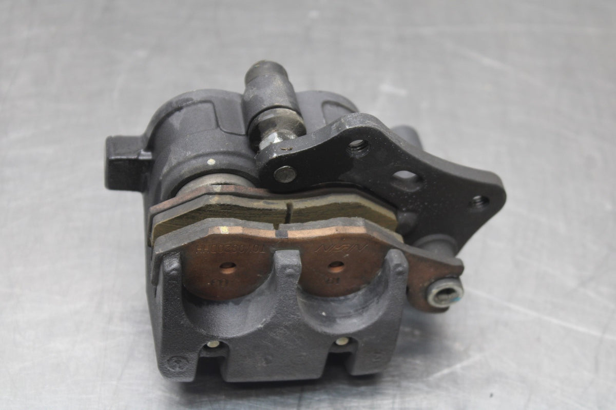 18-26 KAWASAKI Z400 LEFT FRONT BRAKE CALIPER BB852