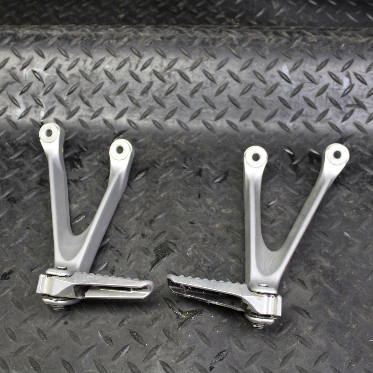 12-16 HONDA CBR1000RR REAR BACK PASSENGER PEG SET PAIR BB176
