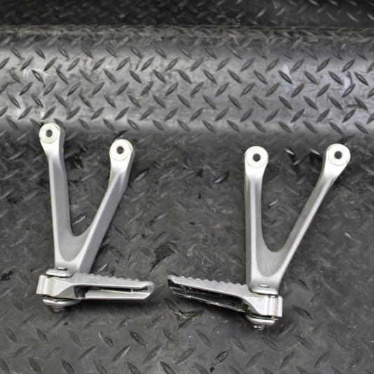 12-16 HONDA CBR1000RR REAR BACK PASSENGER PEG SET PAIR BB176