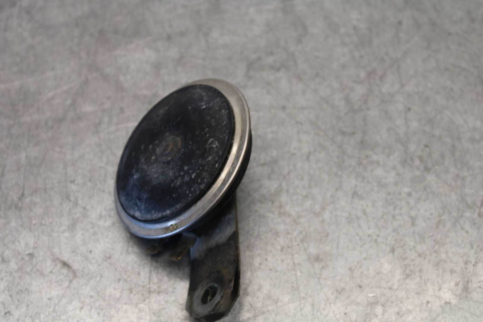 05-06 SUZUKI GSXR1000 HORN SIGNAL 38501-23E11 BB663