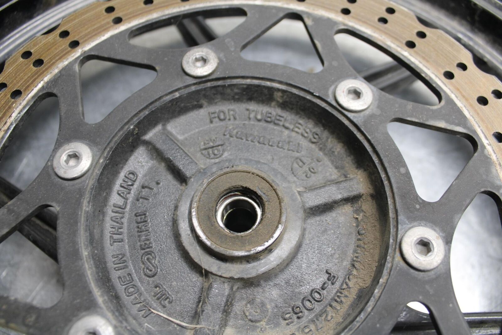 08-12 KAWASAKI NINJA 250R EX250J FRONT WHEEL RIM DISC ROTOR BB612