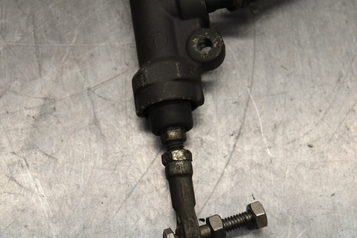 12-16 HONDA CBR1000RR REAR BACK BRAKE MASTER CYLINDER W RESERVOIR BB114
