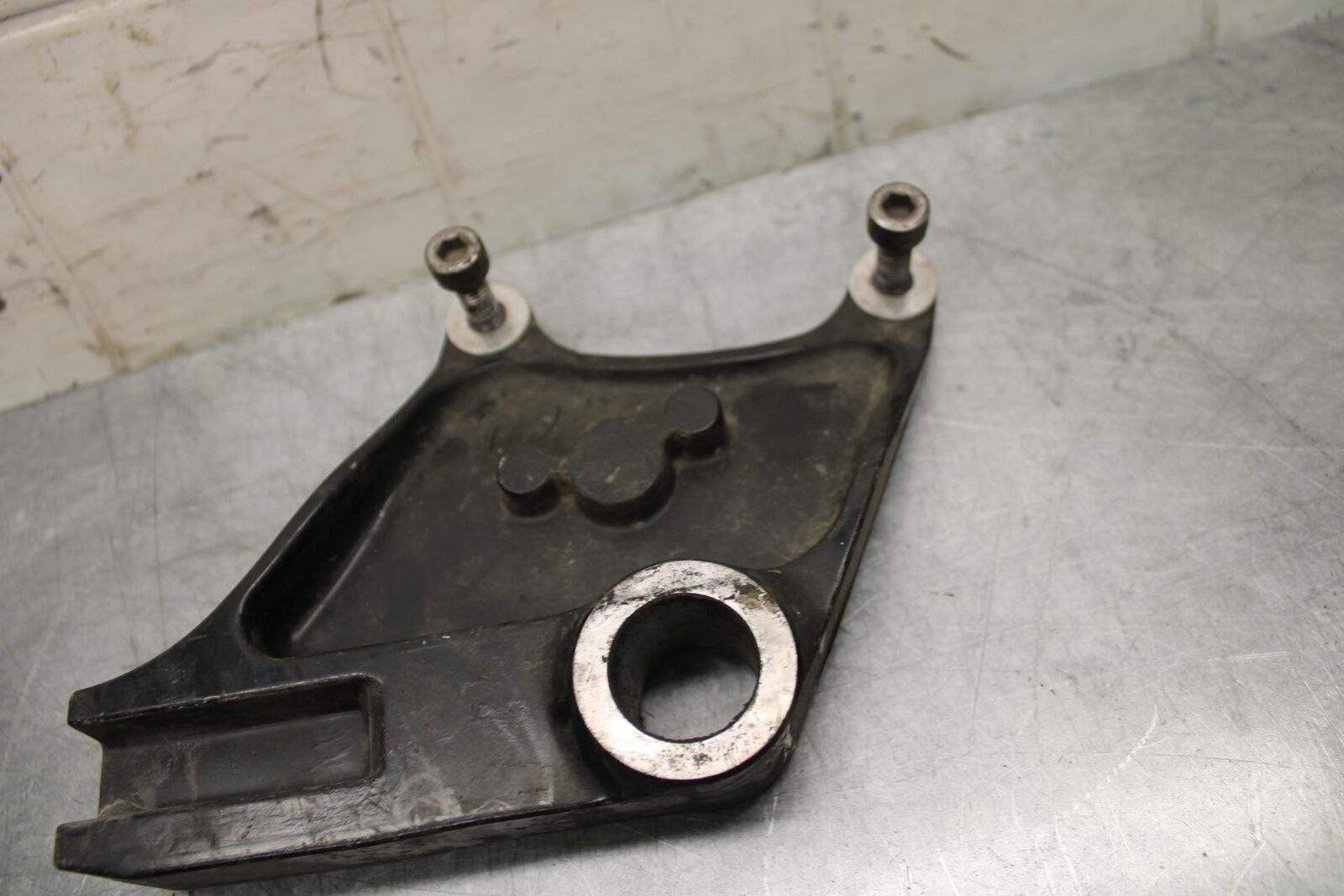 06-07 KAWASAKI NINJA ZX14R REAR  CALIPER HANGER BACK MOUNTING BRACKET BB466