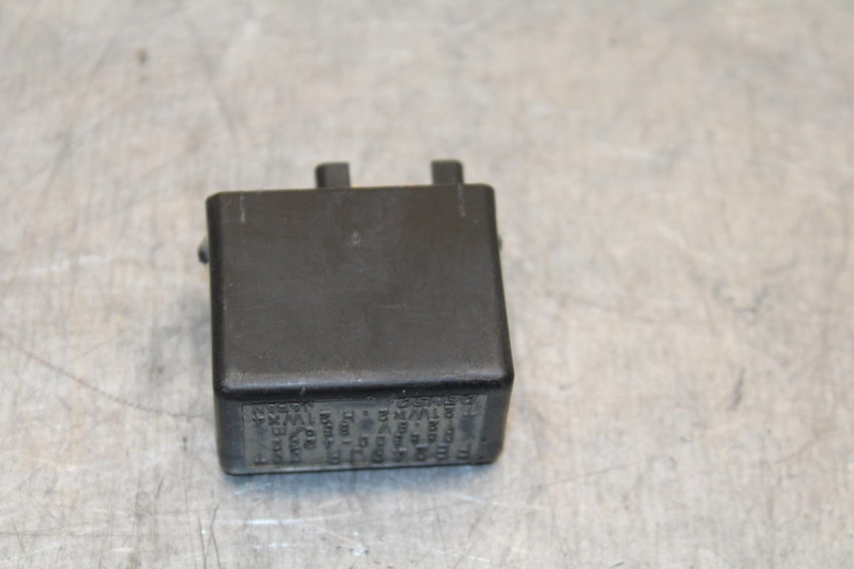 06-07 SUZUKI GSXR 600 750 TURN SIGNAL BLINKER RELAY FLASHER SWITCH BB98