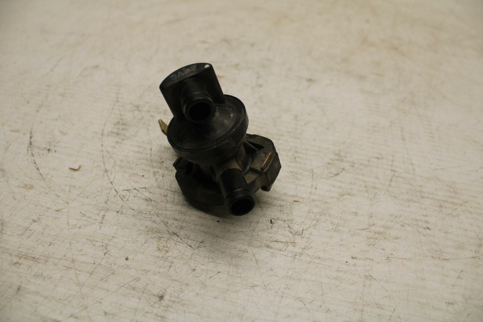 04-06 HONDA SHADOW 750 VT750C AIR VALVE SOLENOID TOP ENGINE SWITCH SENSOR BB360