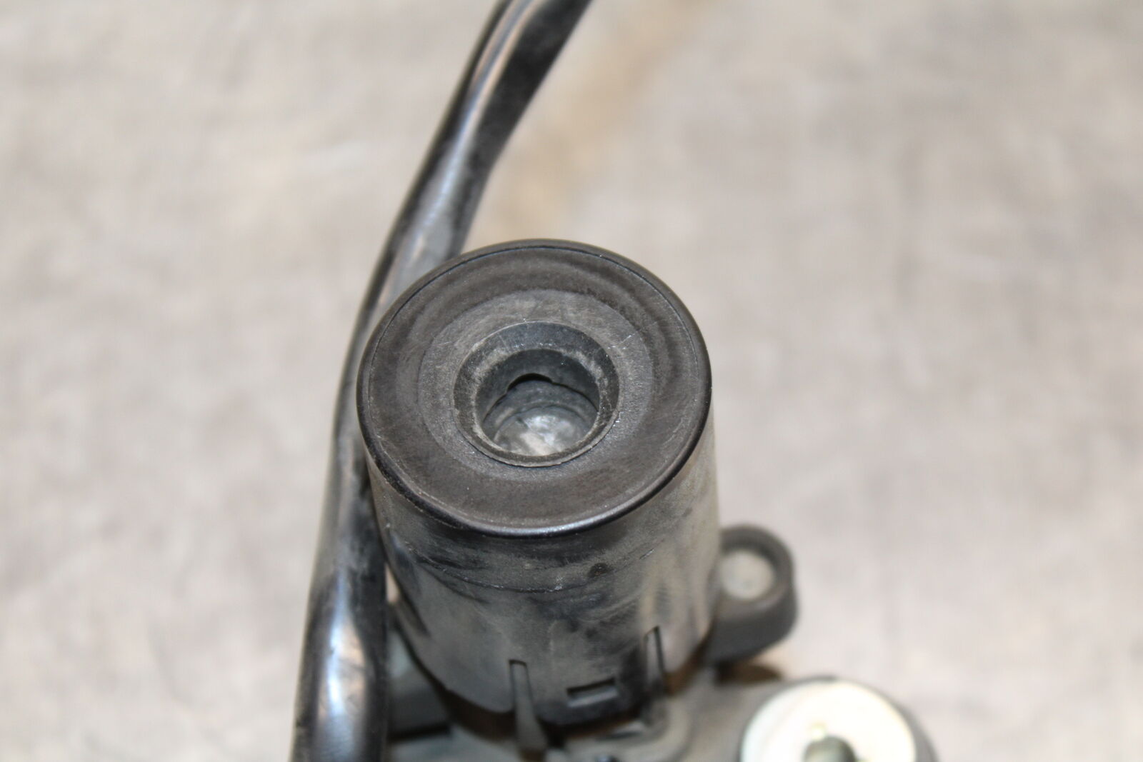 12-13 KAWASAKI Z1000 IGNITION LOCK KEY SET W/ GAS CAP AND SEAT LOCK BB743