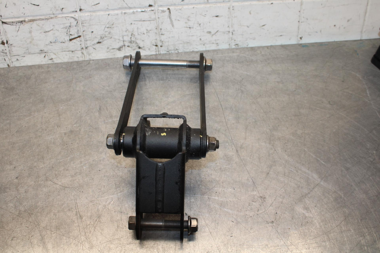 19-22 KAWASAKI Z400 REAR DOGBONE SHOCK LINKAGE LINK BB70