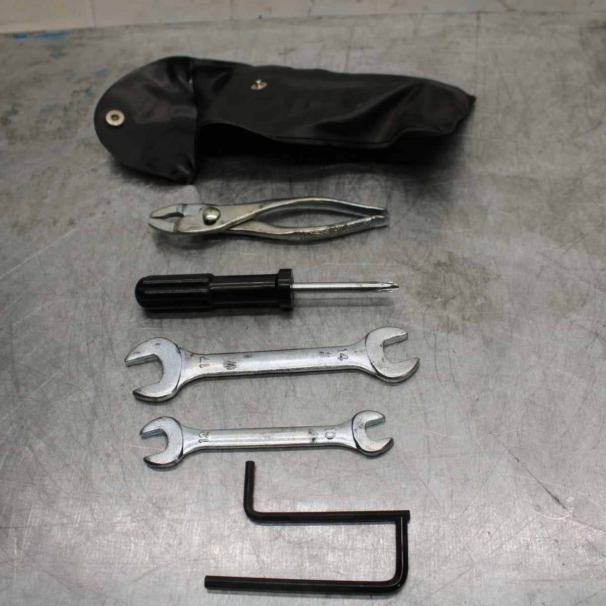 11-17 SUZUKI GSXR600 STOCK TOOLS OEM TOOL BAG KIT SET BB417