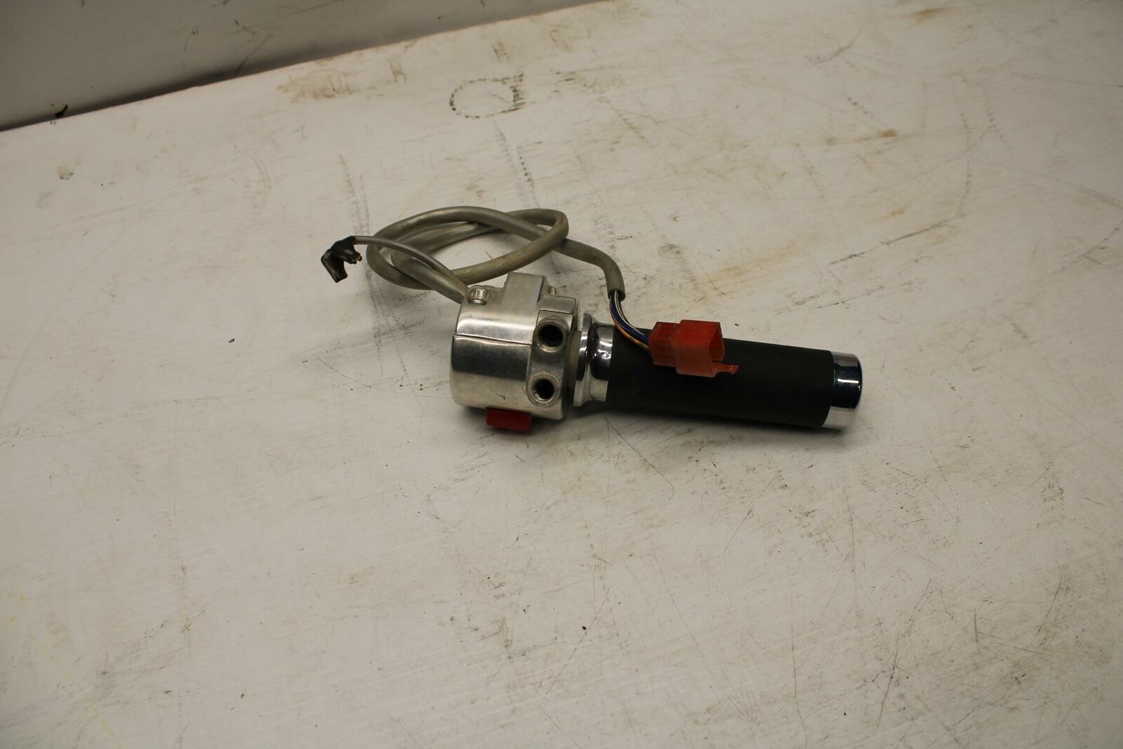 05-07 HONDA VTX1800F2 RIGHT CLIP ON HANDLE KILL OFF START SWITCH SWITCHES BB351