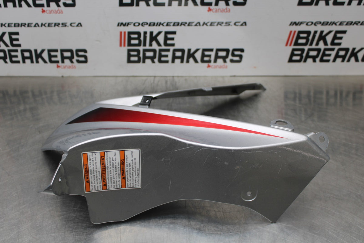 07 SUZUKI GSXR1000 RIGHT FRONT UPPER NOSE FAIRING COWL SHROUD BB770