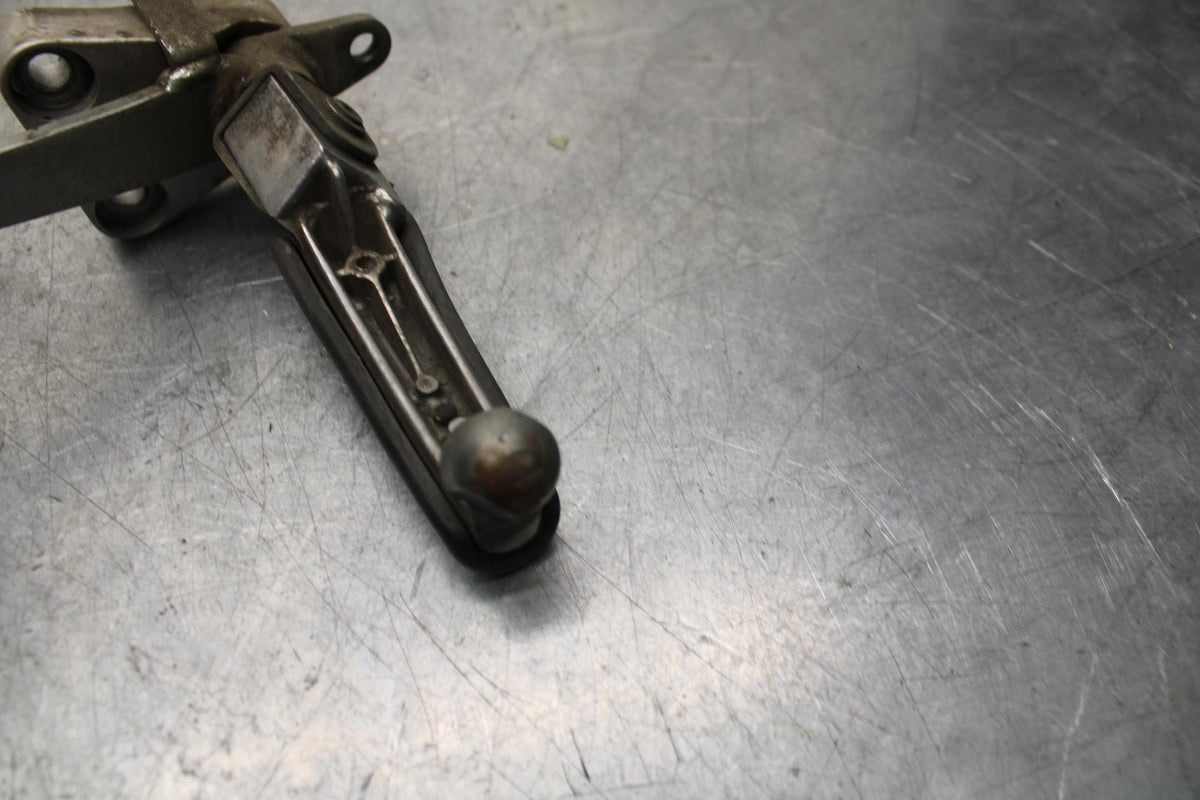 89-90 YAMAHA FZR600 RIGHT REARSET REAR SET DRIVER FOOT PEG PEDAL BB76