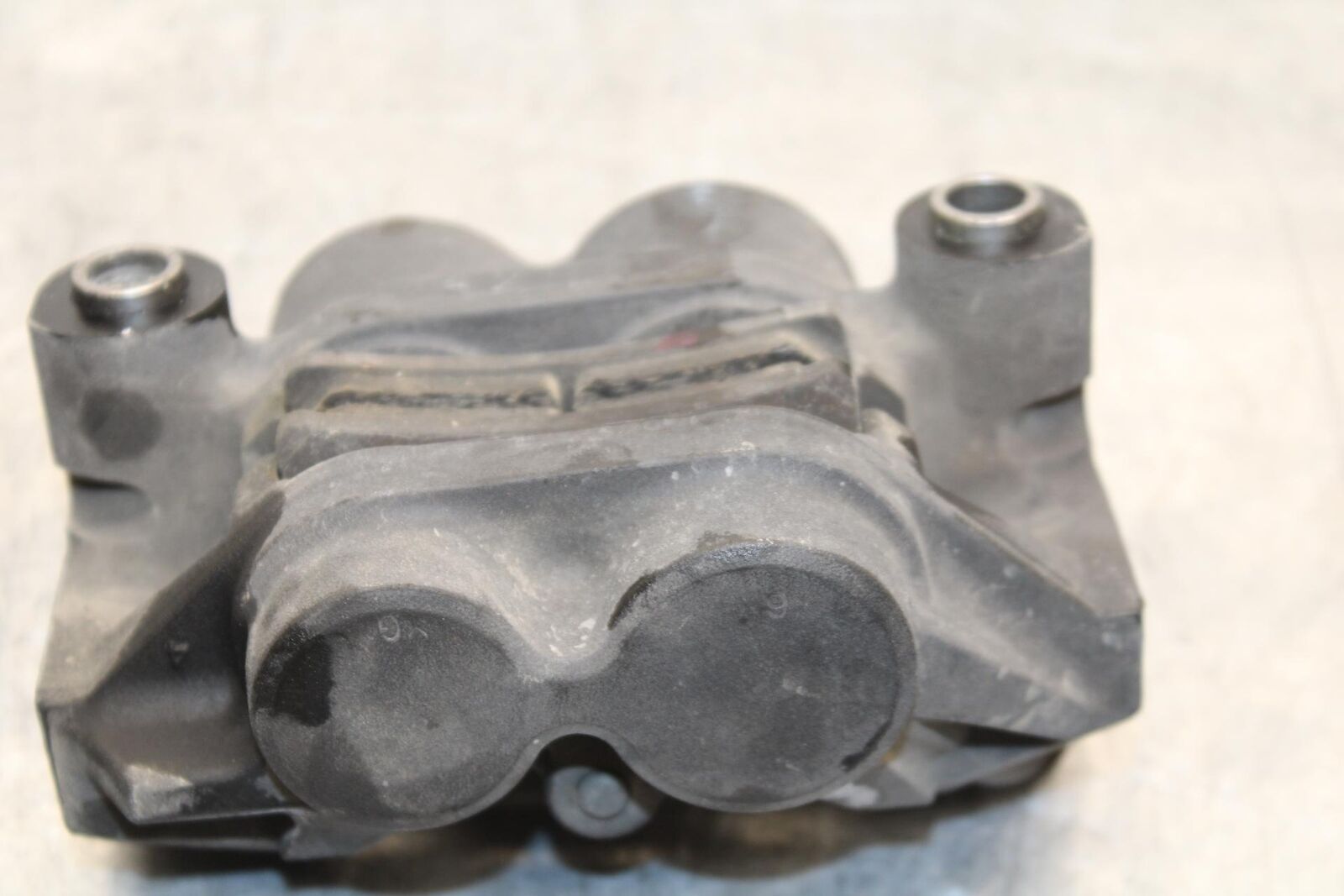 2006 Yamaha YZF R6 RIGHT LEFT FRONT BRAKE CALIPER SET PAIR CALIPERS BB560