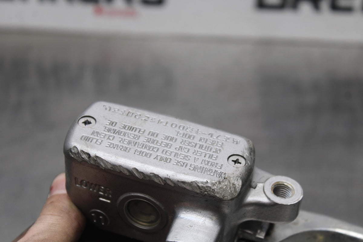 07 HONDA VTX1300R FRONT BRAKE MASTER CYLINDER BB825