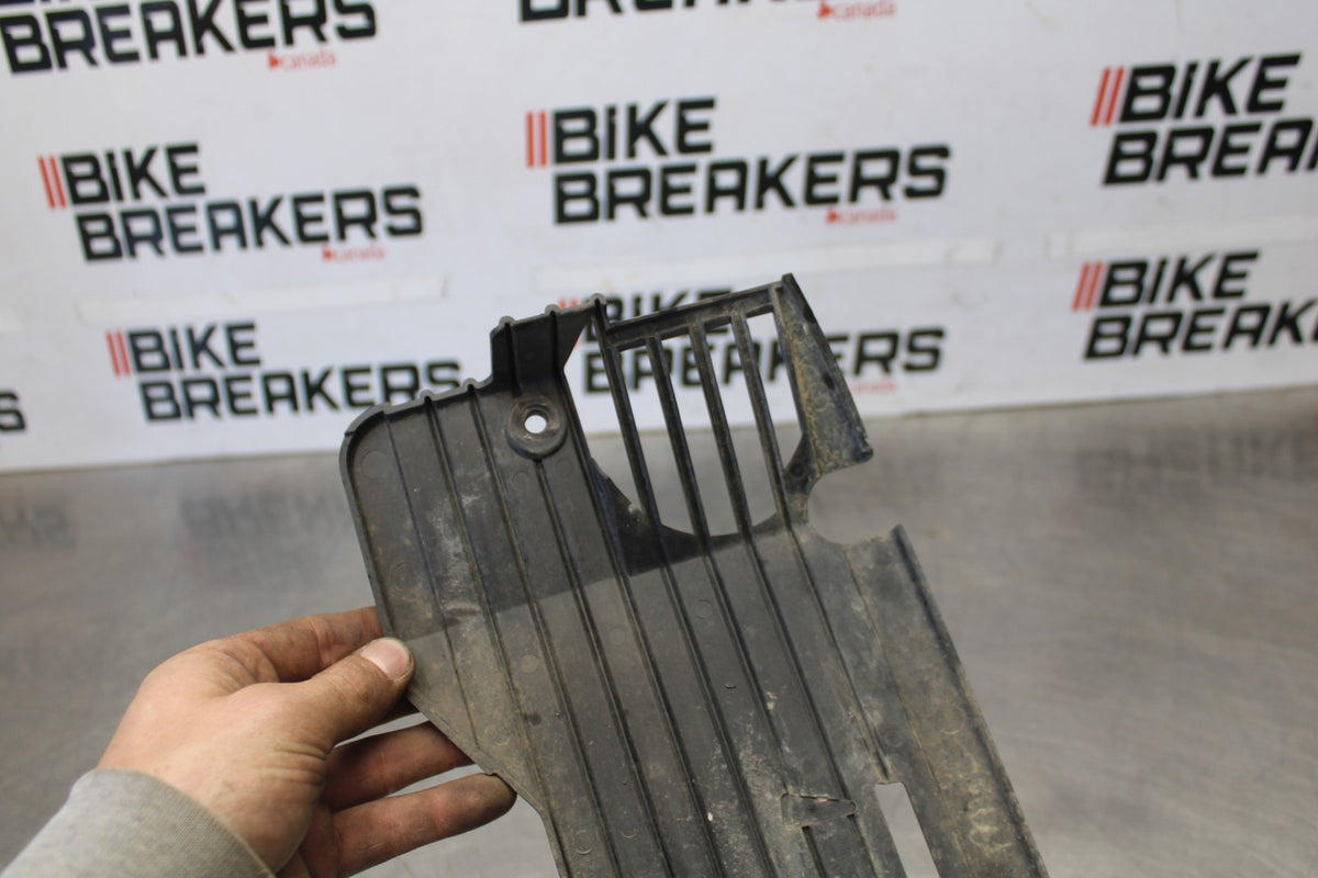 06 KAWASAKI KLR650 ENGINE RADIATOR MOTOR RADIATER COVER GUARD BB919
