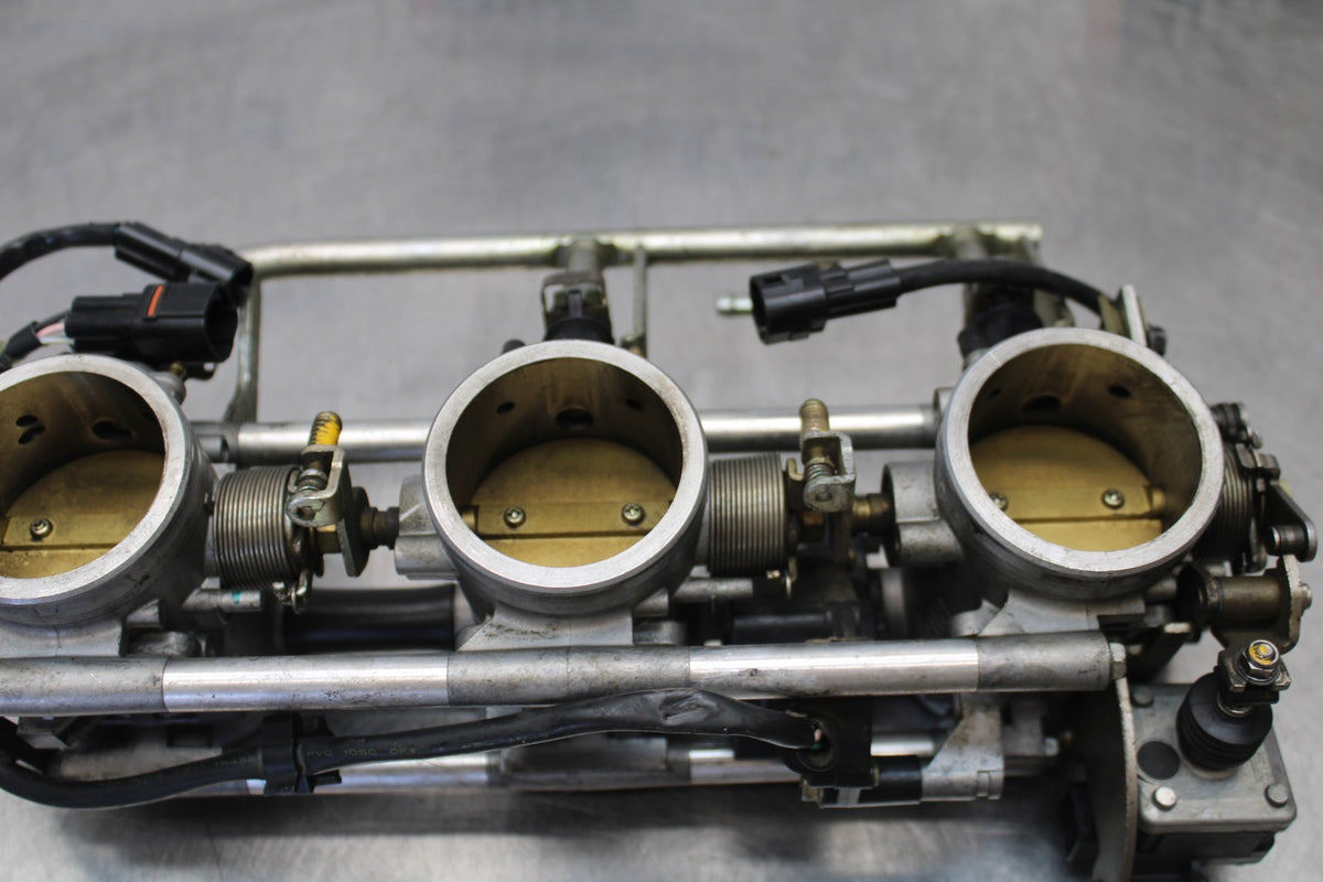 05 TRIUMPH ROCKET III THROTTLE BODY BODIES BB186