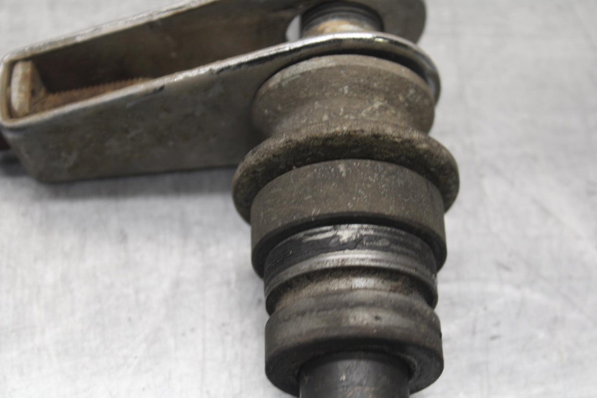 80-83 SUZUKI GS750E REAR AXLE BACK WHEEL RIM PIVOT BOLT AXEL BB82