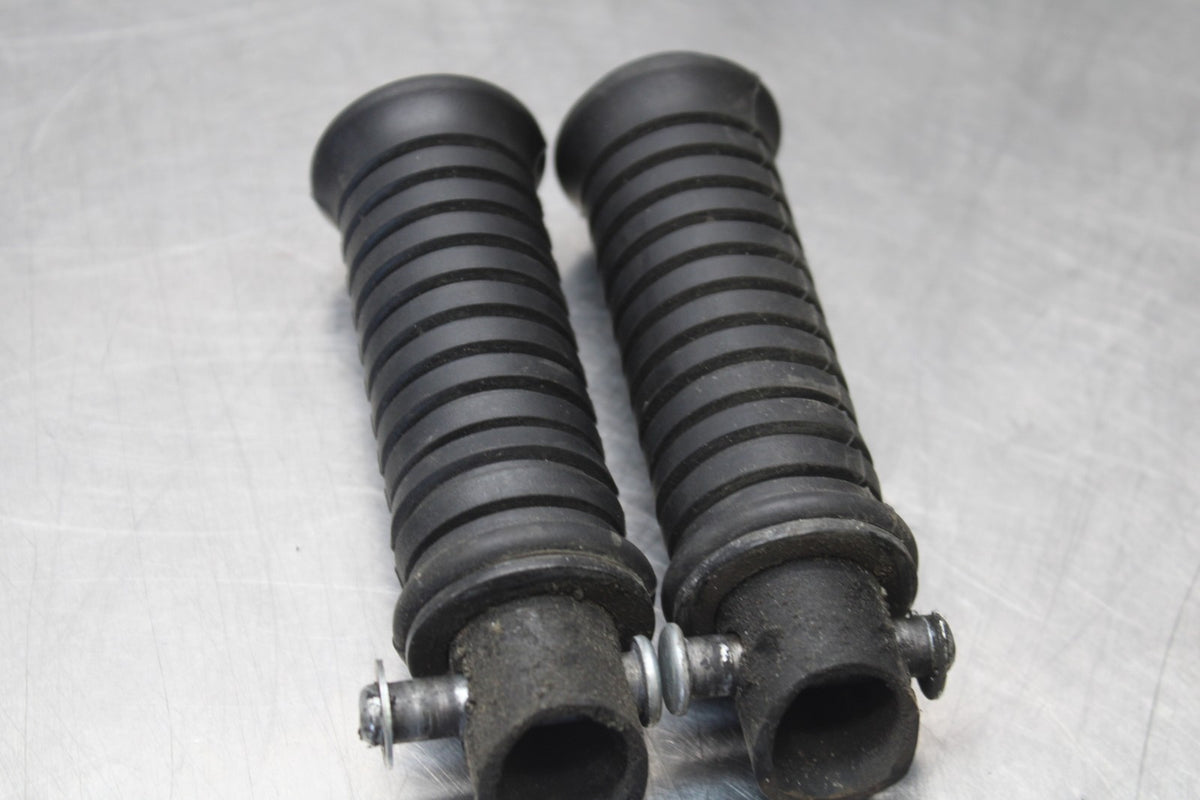 24-25 KAWASAKI ELIMINATOR 450 REAR PASSENGER FOOT STEP PEG SET PAIR BB869