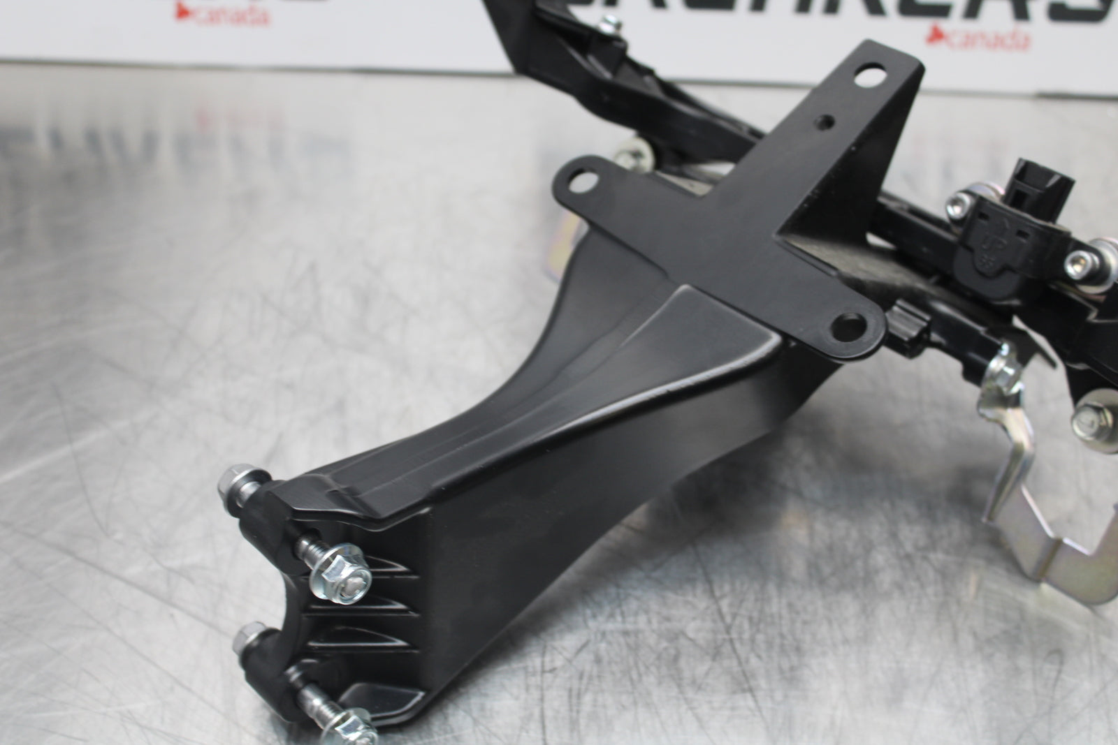 23-24 KAWASAKI NINJA ZX14R NEW!! UPPER FAIRING MIRROR GAUGES STAY BRACKET BB153