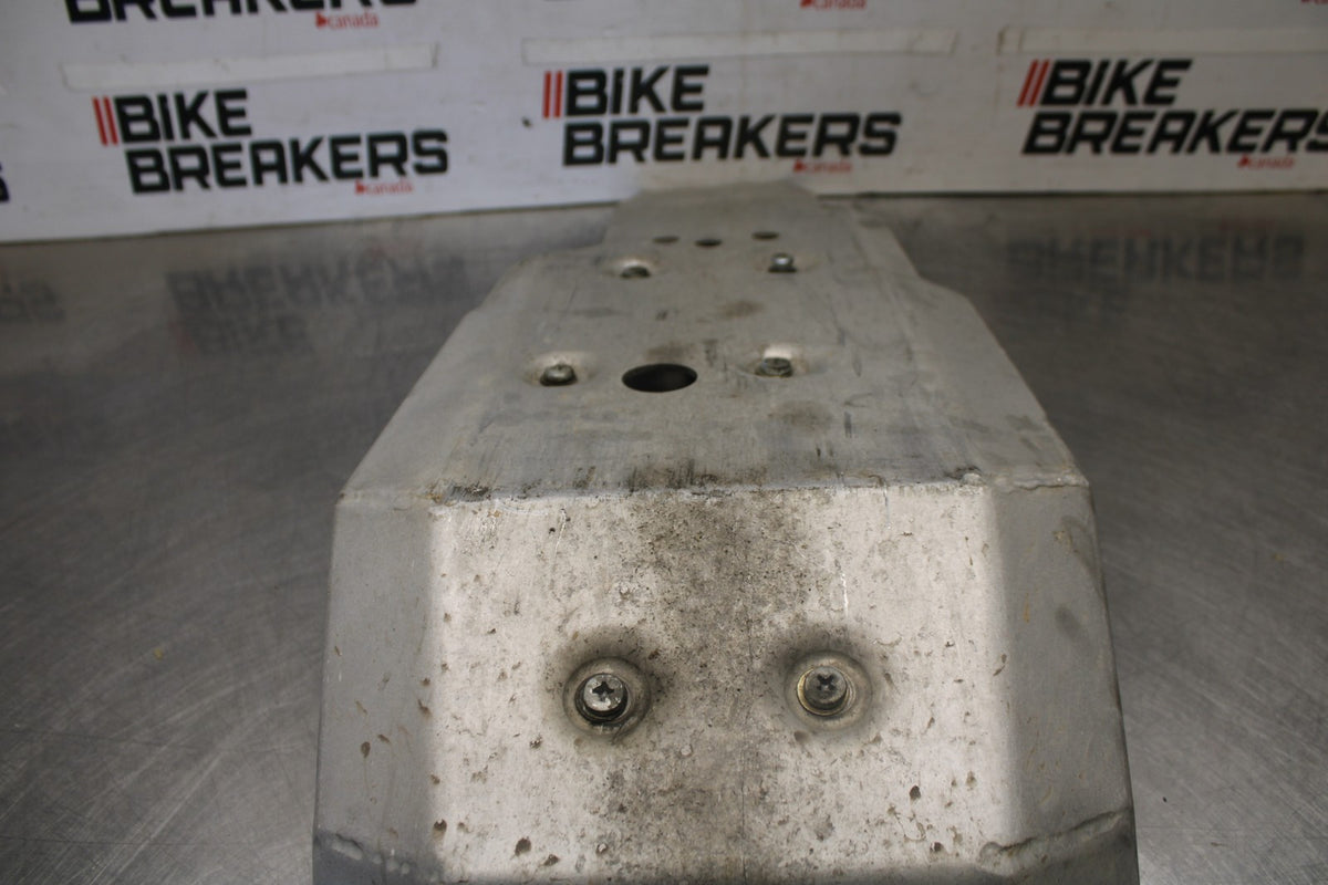 19 BMW F750GS SKID PLATE TRAY LOWER ENGINE FRAME GUARD BB938