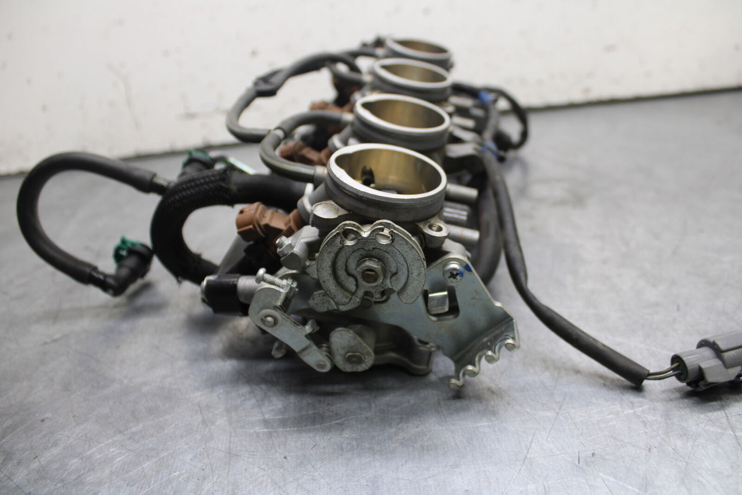 11-24 SUZUKI GSXR750 MAIN FUEL INJECTORS / THROTTLE BODIES 13406-15J00 BB714