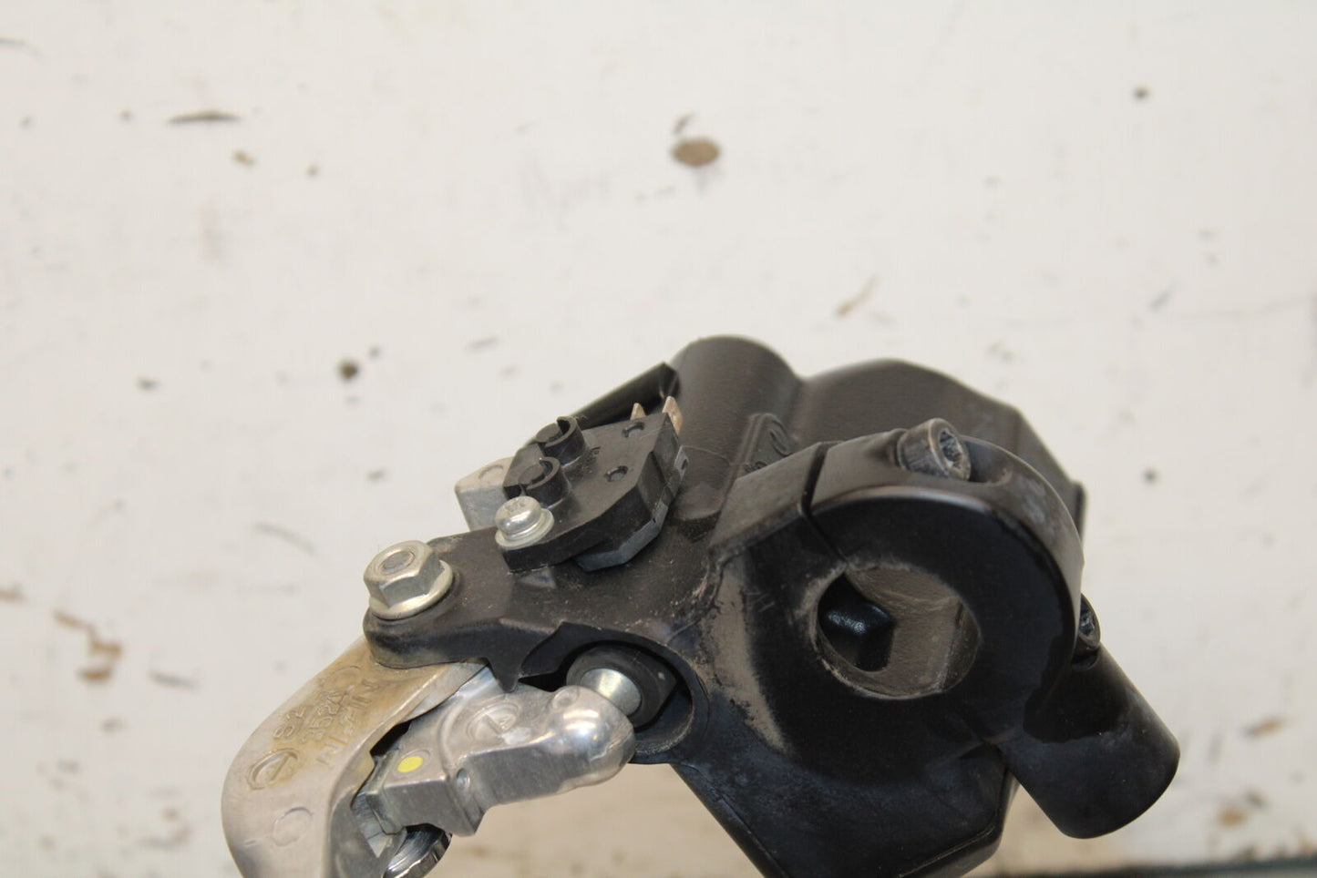 12-17 KAWASAKI ER-6N Z650 FRONT BRAKE MASTER CYLINDER w/ LEVER BB709