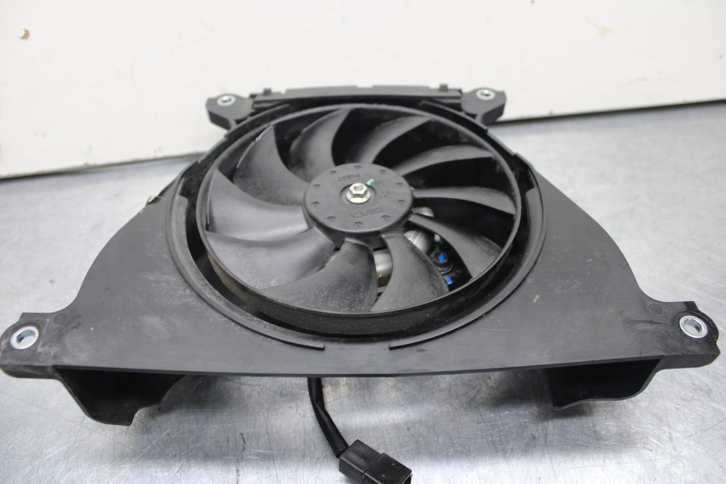 17-20 KAWASAKI NINJA 650 EX650 ABS ENGINE RADIATOR COOLING FAN BB88