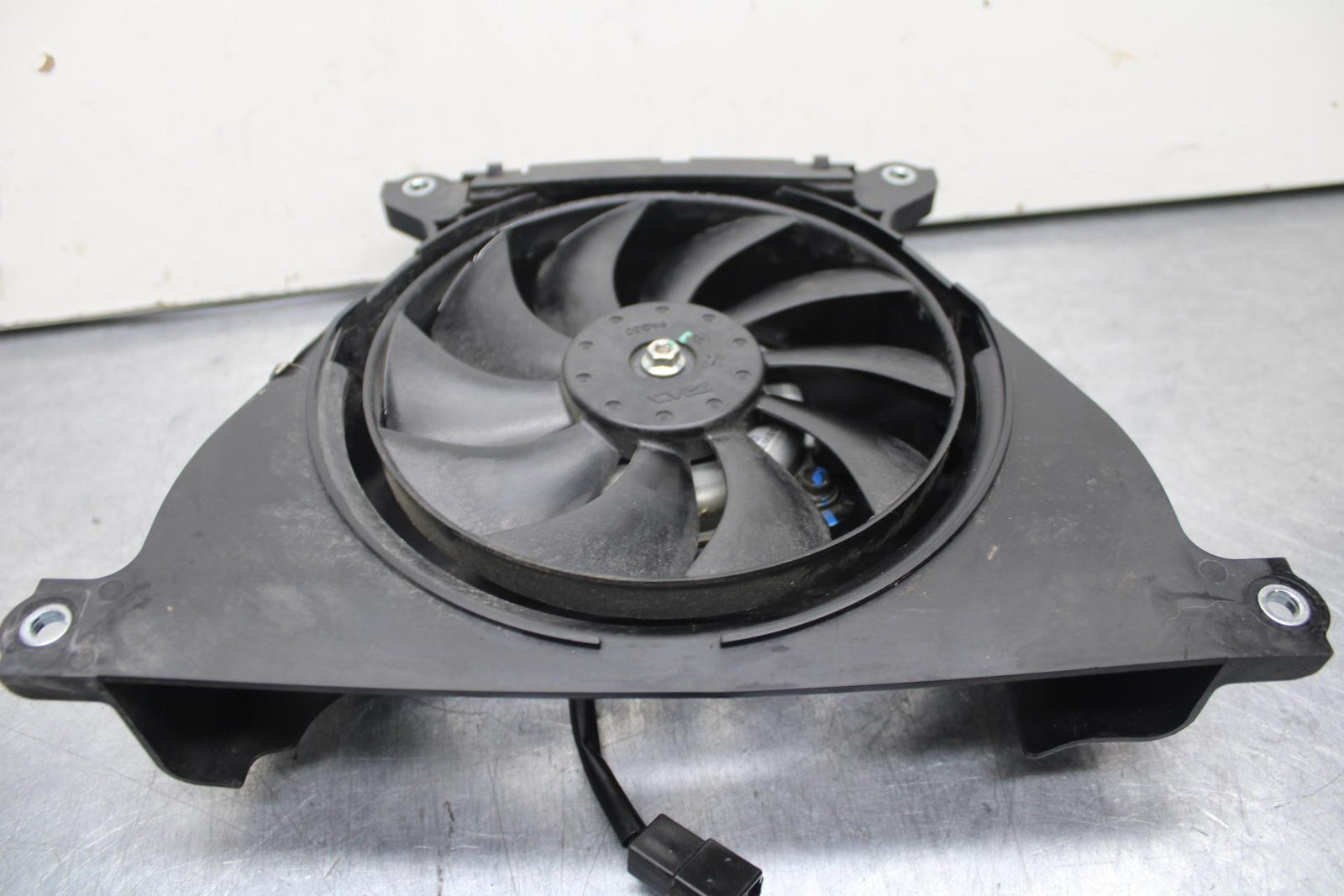 17-20 KAWASAKI NINJA 650 EX650 ABS ENGINE RADIATOR COOLING FAN BB88