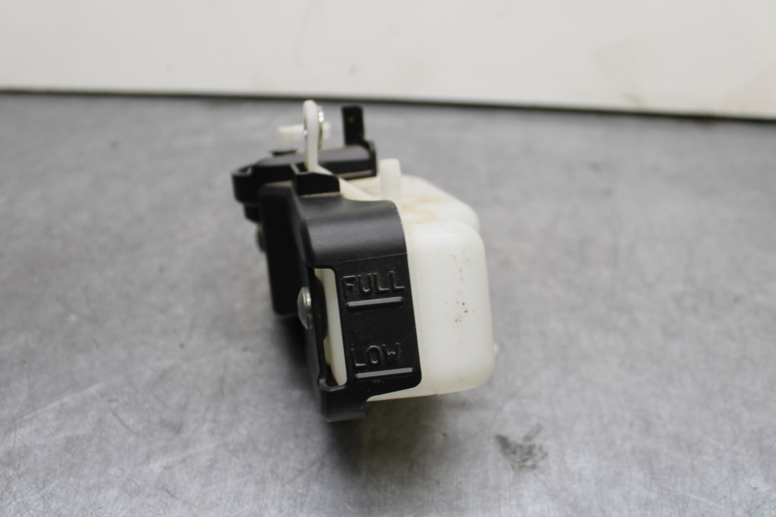 19-21 YAMAHA YZF R3 COOLANT WATER TANK RESERVOIR BOTTLE BB121