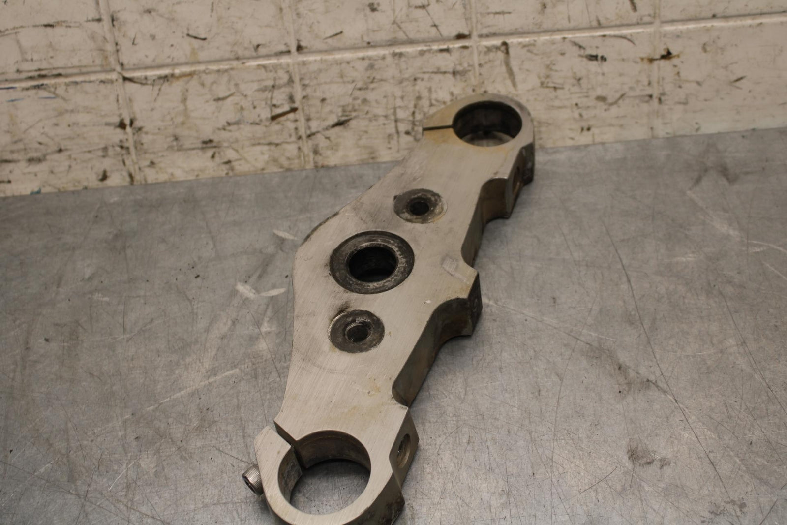 2005 Kawasaki Vulcan 1500 VN1500N Classic FORKS UPPER TRIPLE TREE CLAMP BB576