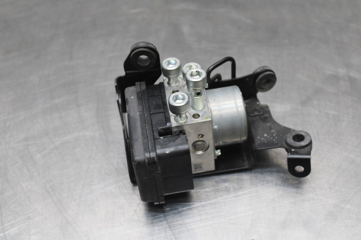 24-25 KAWASAKI NINJA ZX6R ABS PUMP UNIT MODULE BB785-CH