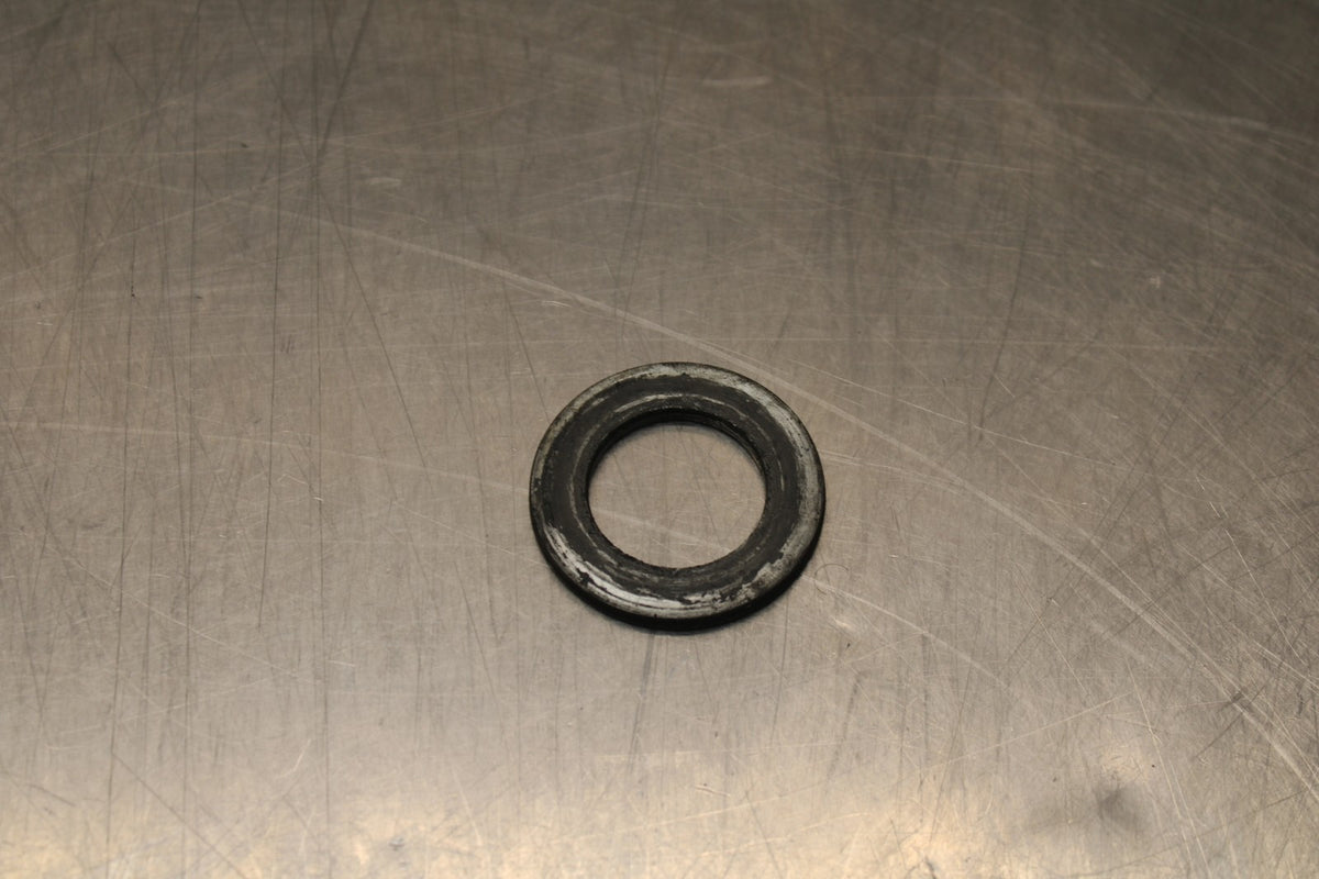 06-07 SUZUKI GSXR750 REAR AXLE BACK WHEEL RIM PIVOT BOLT AXEL BB811-B