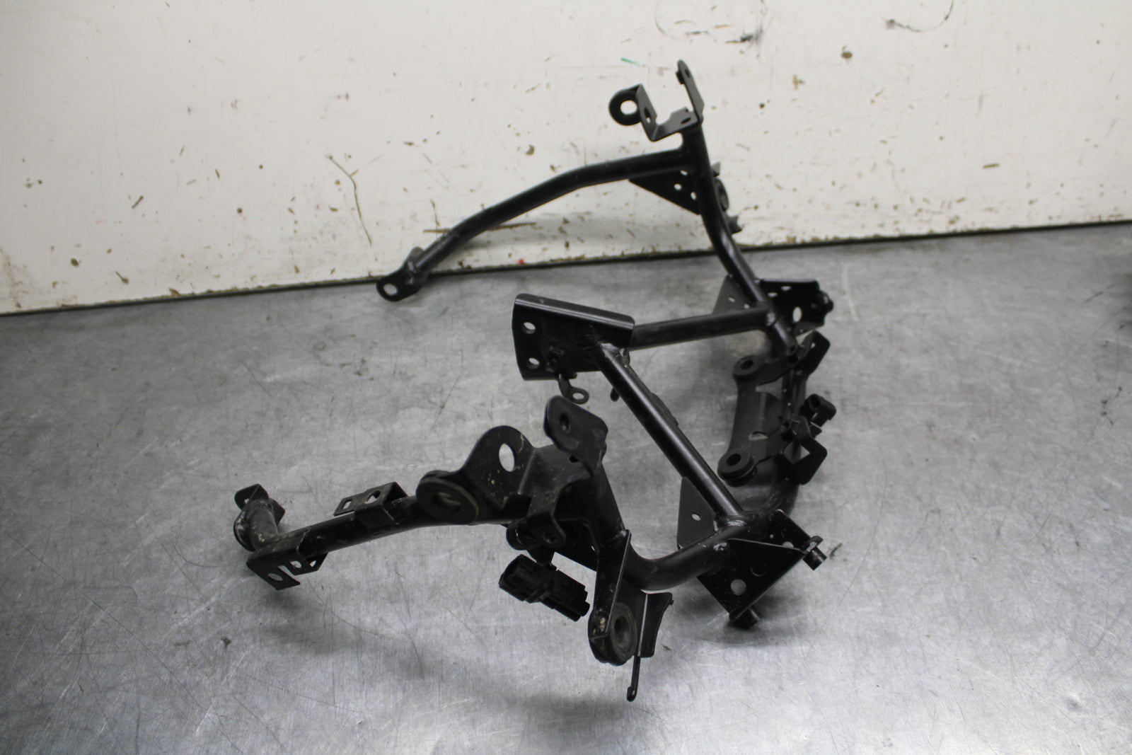 18-24 KAWASAKI NINJA 650 UPPER FAIRING MIRROR GAUGES STAY BRACKET BB725